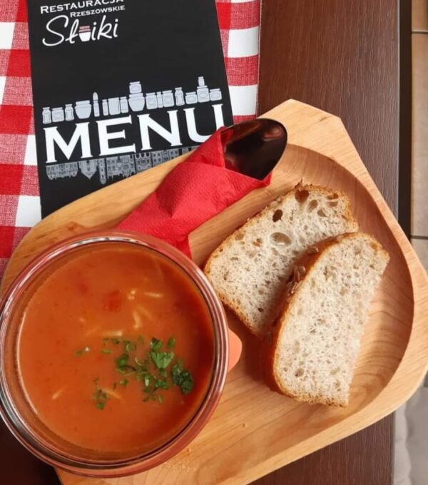Zupa pomidorowa - tanie i domowe obiady w Rzeszowie